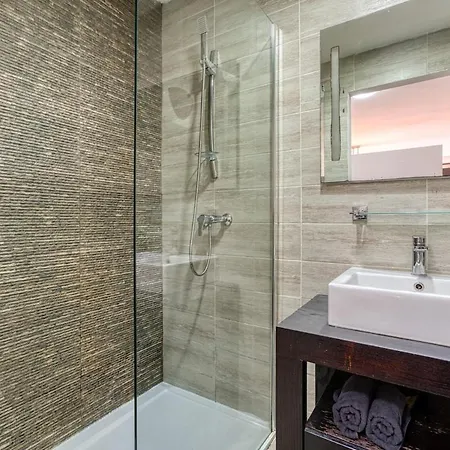 Stylish 1bedroom In The Heart Of St Julians 401 *