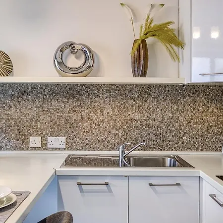 Stylish 1bedroom In The Heart Of St Julians 401 * St. Julian's